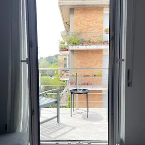  Apartment Center